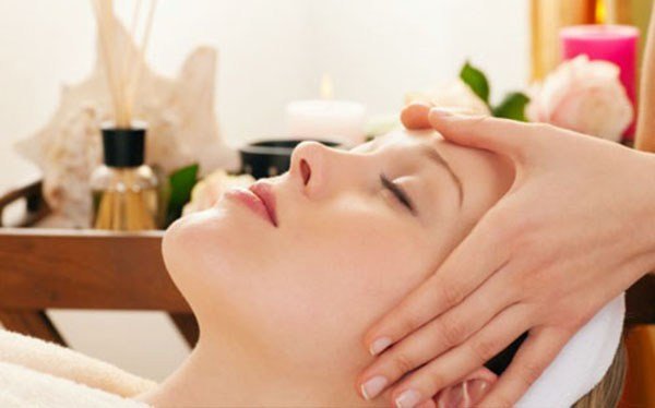 Massage đầu đúng cách hiệu quả, giảm stress, căng thẳng tại nhà
