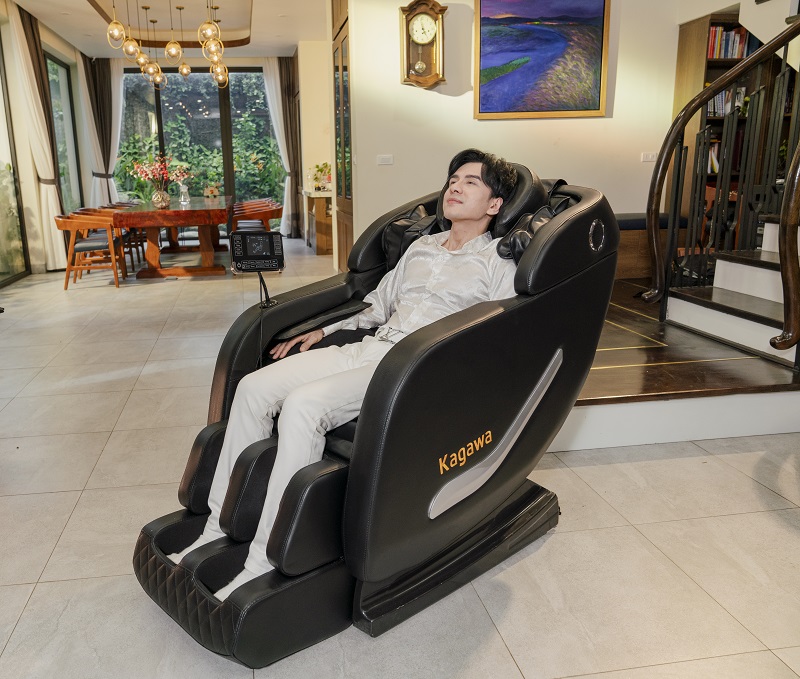 Ghế massage 3D giúp giảm đau cơ xương khớp hiệu quả